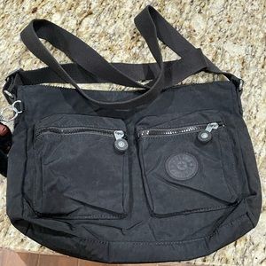 Kipling crossbody purse. Black excellent condition.